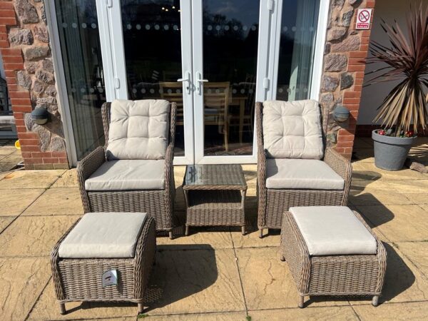 Delux bistro recliner set